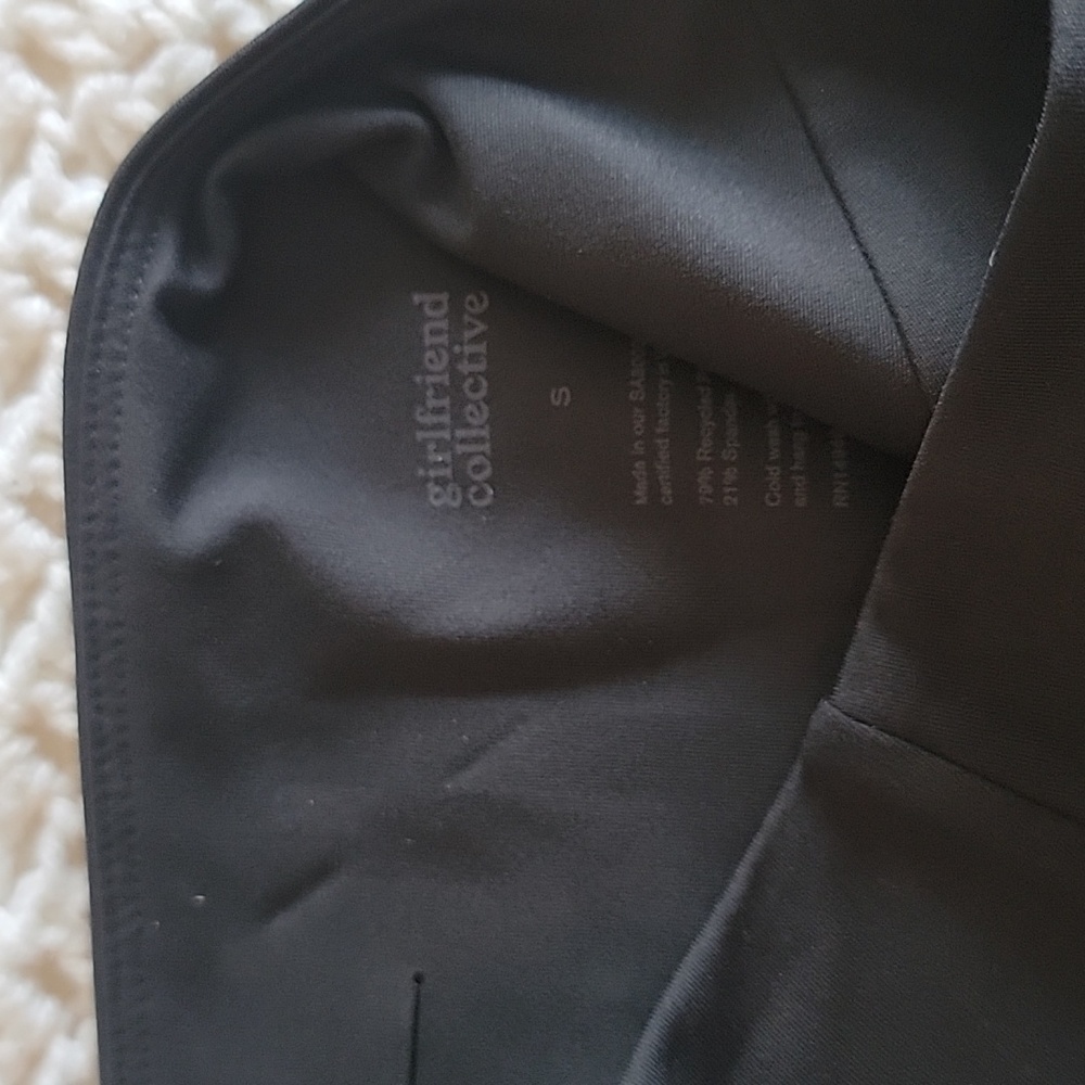 NWT Girlfriend Collective Black High-Rise Bike Shorts Size Small - Picture 3 of 4